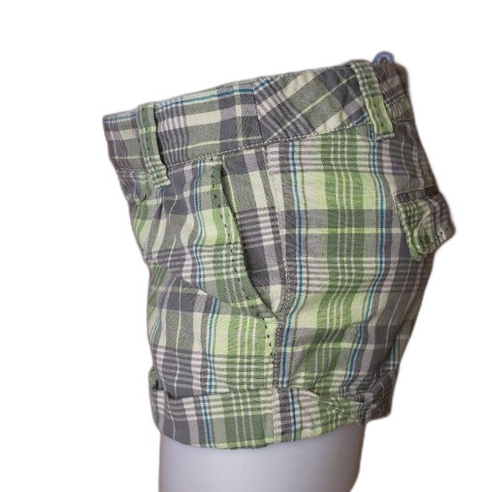 AEROPOSTALE Green Plaid Shorts with Flap Back Pockets Junior Size 5/6 - Picture 2 of 9